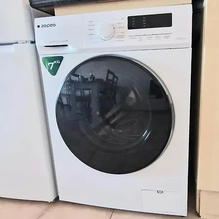 Apartmán Spacious 3-bedroom Apartment, Ac, Priv Parking, Heated Pool & Ocean View In Castle Harbour, Arona