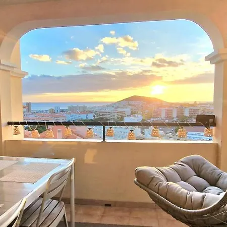 Spacious 3-bedroom Duplex With Heated Pool & Ocean View In Castle Harbour, Arona Apartment Los Cristianos (Tenerife)