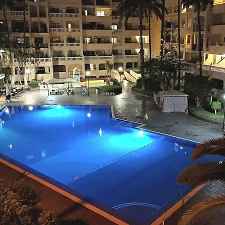 Apartment Spacious 3-bedroom Apartment, Ac, Priv Parking, Heated Pool & Ocean View In Castle Harbour, Arona